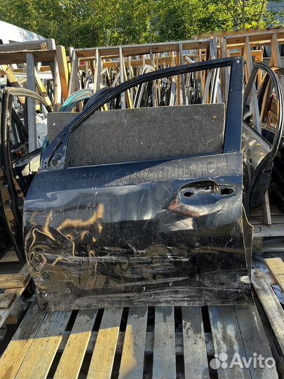 Дверь передняя левая Toyota LC 200 рестайлинг 2012