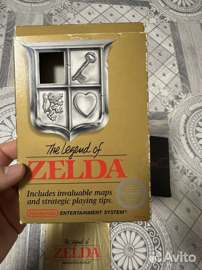 The legend of zelda gold NES