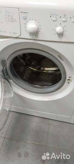 Стиральная машина indesit 5кг