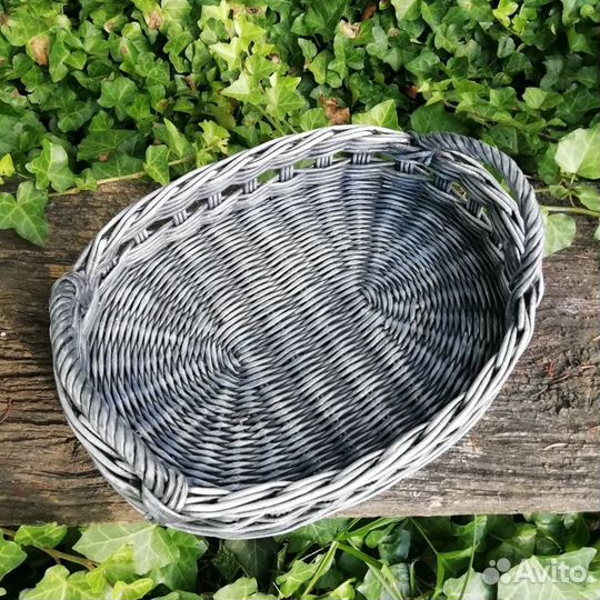 Поднос плетеный с ручками на заказ