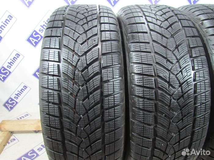 Goodyear UltraGrip Ice SUV Gen-1 235/55 R19 99U