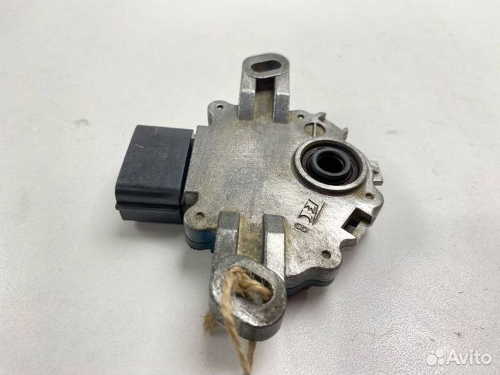 Датчик положения селектора АКПП Honda Fit GD1 L13A