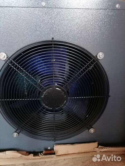 Насос тепловой для подогрева воды в бассейне