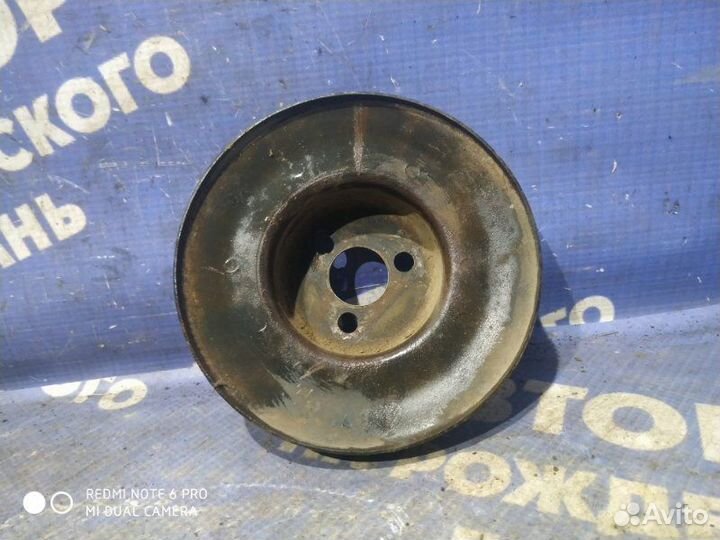 Шкив помпы Ваз Лада 2107 седан 2106 2004