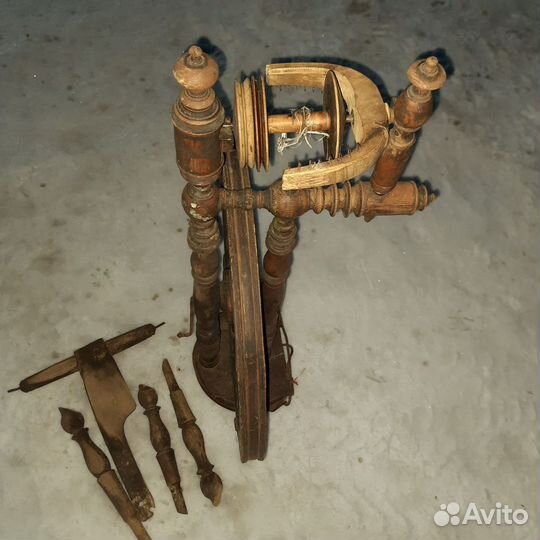 Прялка деревянная старинная