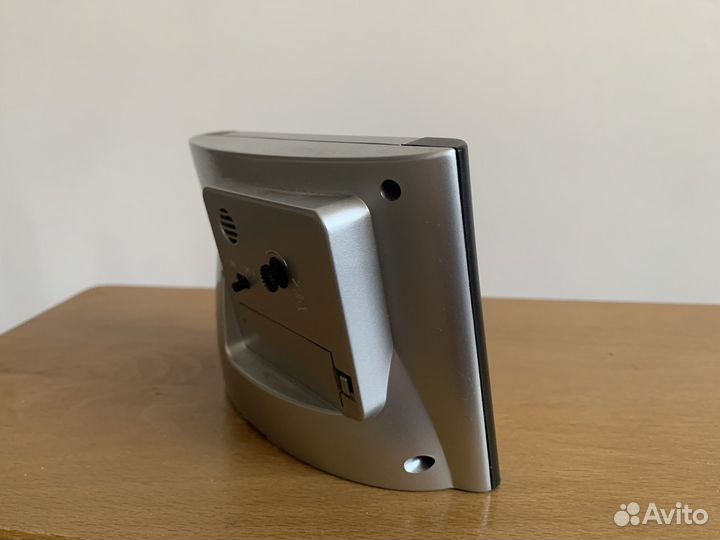 Часы с будильником и термометром электронные