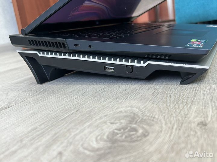 Lenovo legion 5 5600H RTX 3070, 17дюймов, 3.3GHz