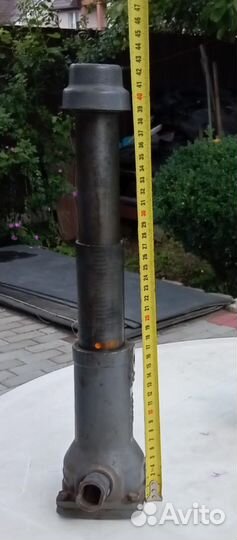 Домкрат для легковых автомобилей