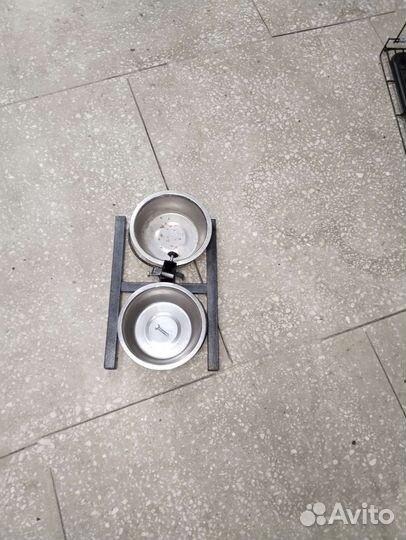 Стойка с мисками