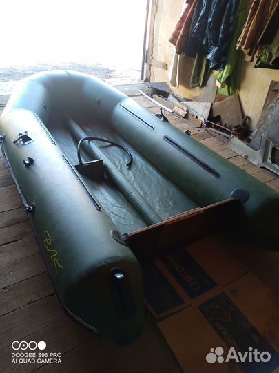 Надувная лодка