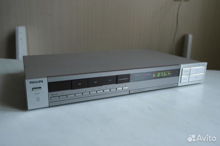 Тюнер Philips F 2235