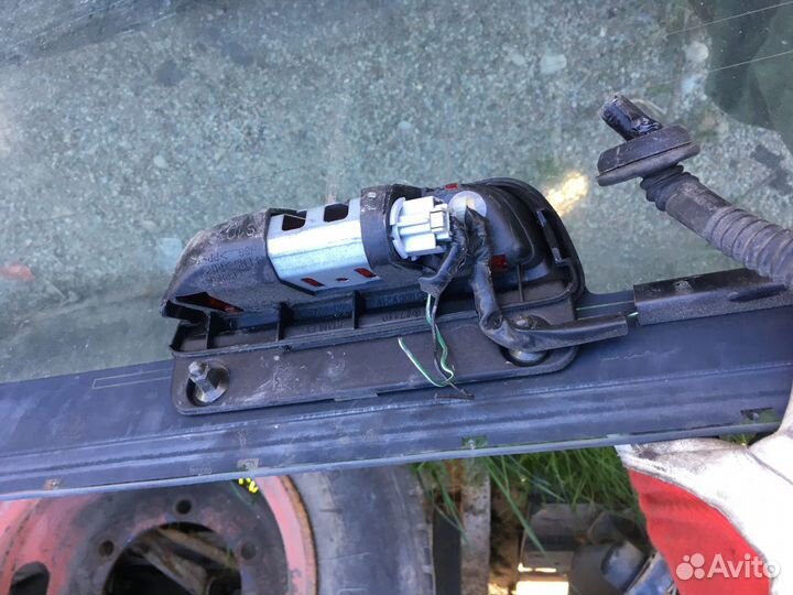 Хонда CR-V Стекло заднее