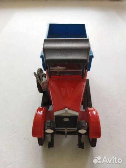 Модель СССР амо Ф -15 (1:43)