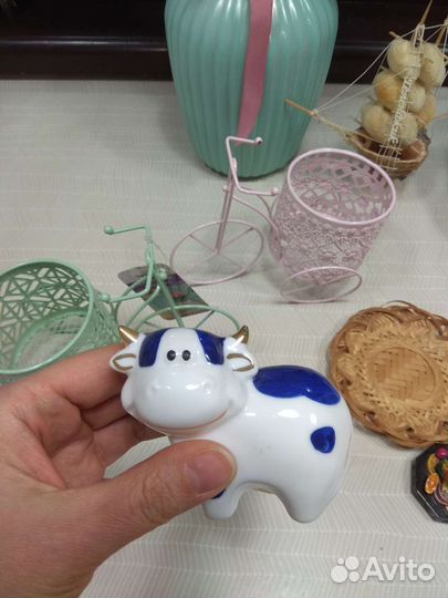 Коллекция статуэток, фигурок