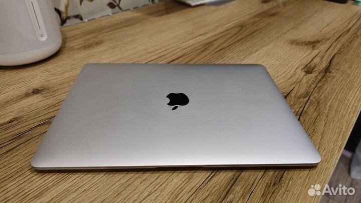 Apple MacBook air 13 2020 m1 8gb 256