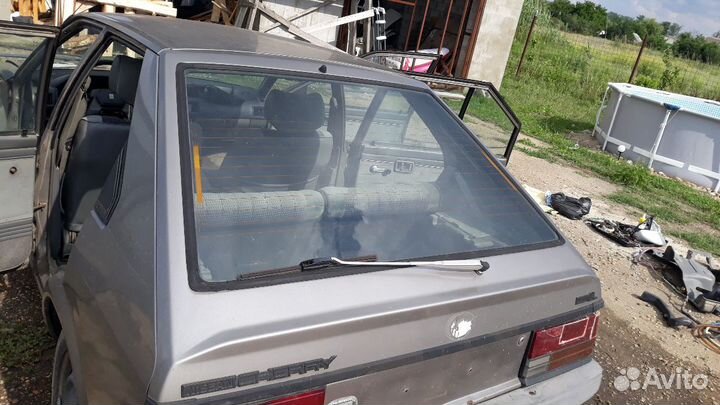 Крышка багажника nissan cherry jn10