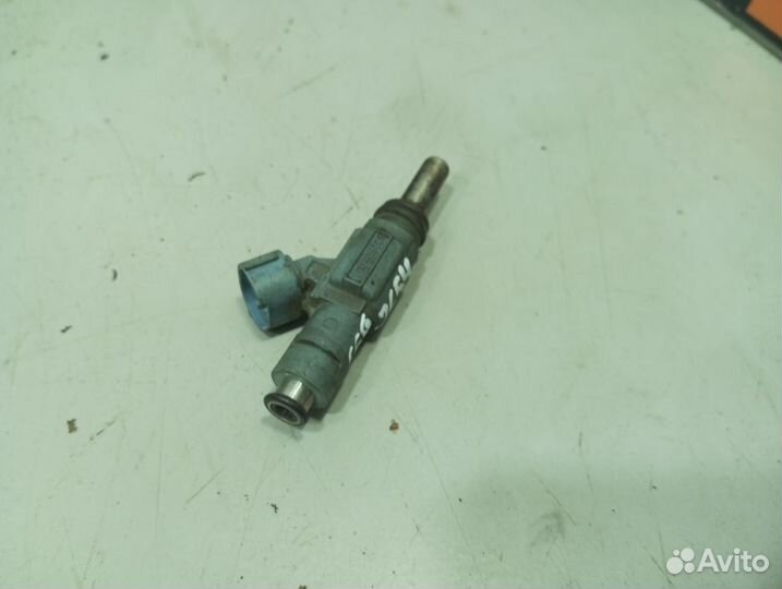 Топливная форсунка Audi A3 8P