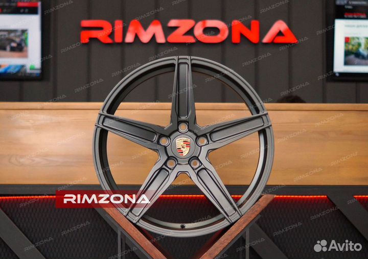 Кованые диски R21 на Panamera ADV1