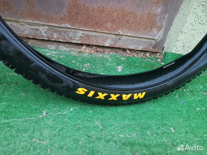 Покрышки для велосипеда 27.5