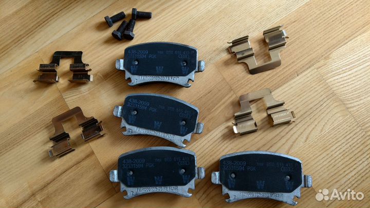 8E0698451J колодки тормозные (оригинал)