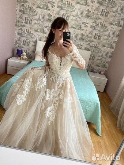 Свадебное платье