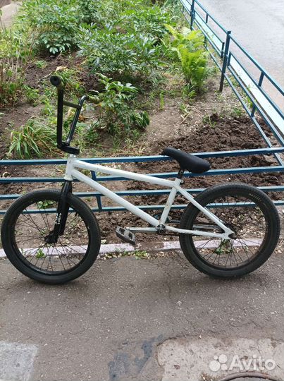 Трюковой велосипед bmx