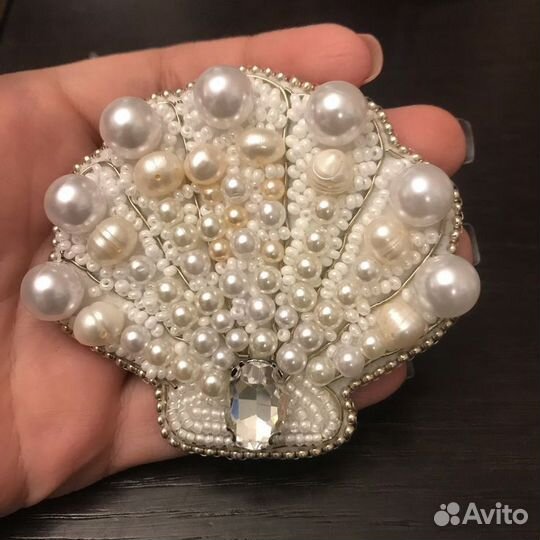 Брошки из бисера на заказ