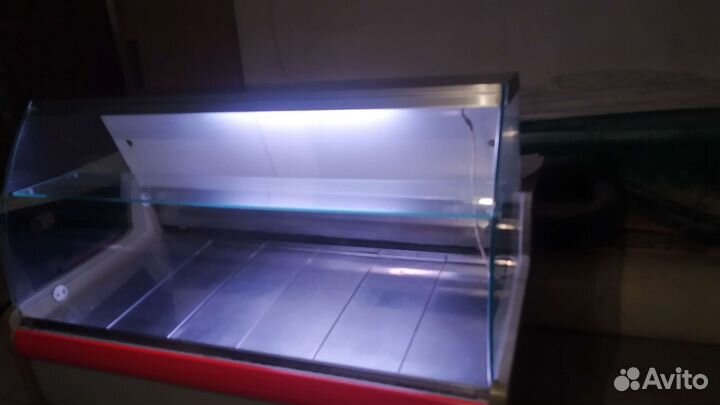 Холодильная витрина бу