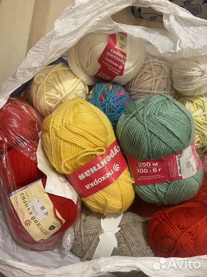 Пряжа для вязания, полушерсть, излишки