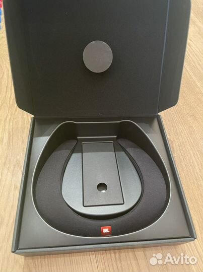 Беспроводная колонка JBL