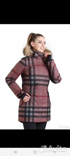 Куртка с натуральным мехом енота