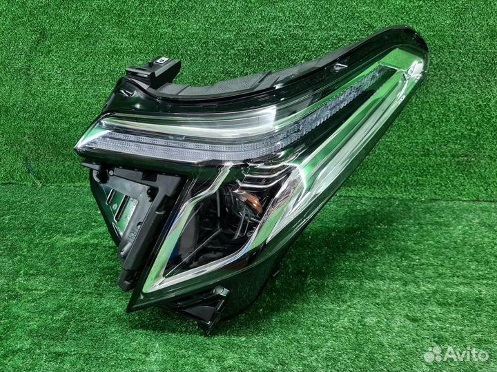 Фара правая Cadillac XT5