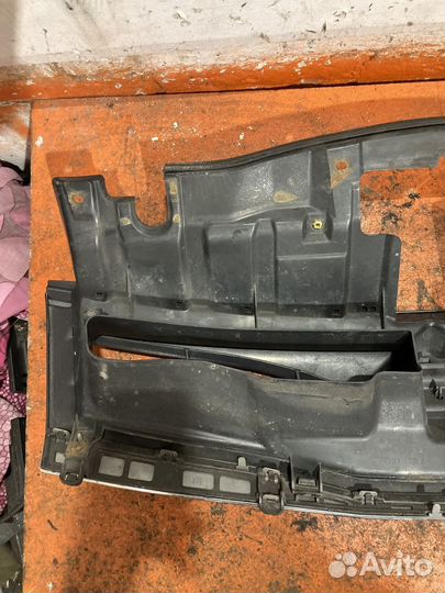 Решетка радиатора Suzuki Grand Vitara