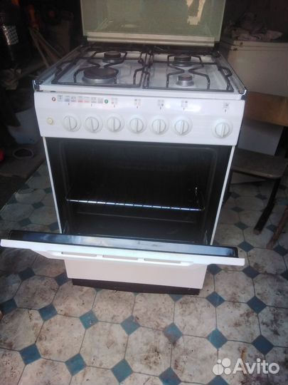 Газовая плита с электрической духовкой