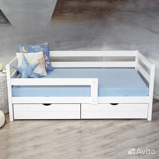 Детская кроватка из цельной березы