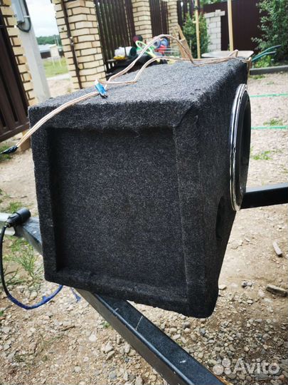 Автомобильный сабвуфер бу