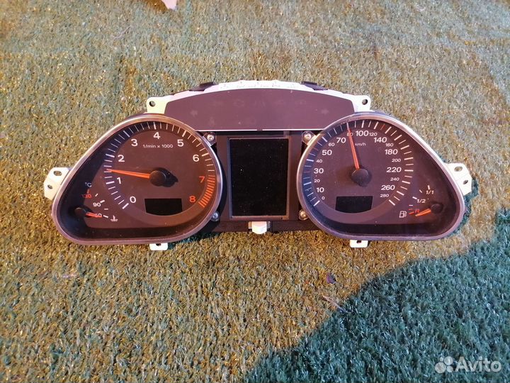 Спидометр (панель приборов) 4F0920933H Audi A6(4F2