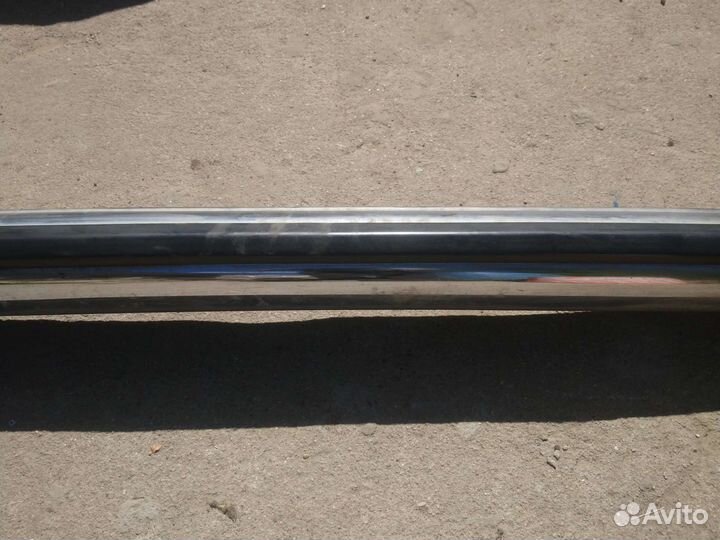 Задний бампер на Мерседес W123 седан