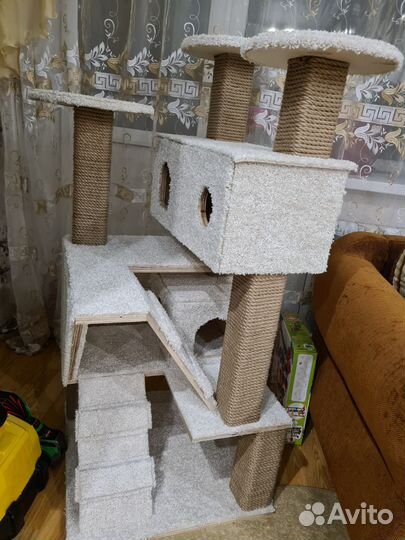 Домик для кошки с когтеточкой