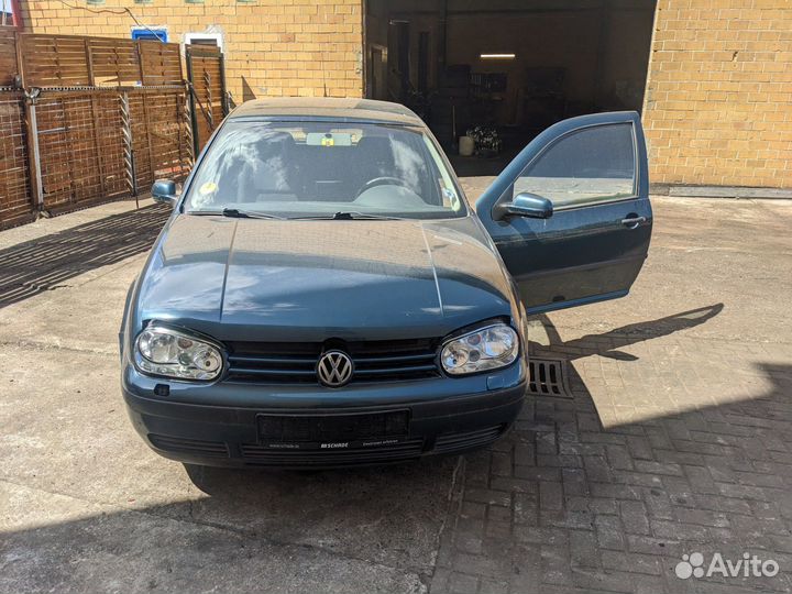 Петля двери передней левой для Volkswagen Golf 4