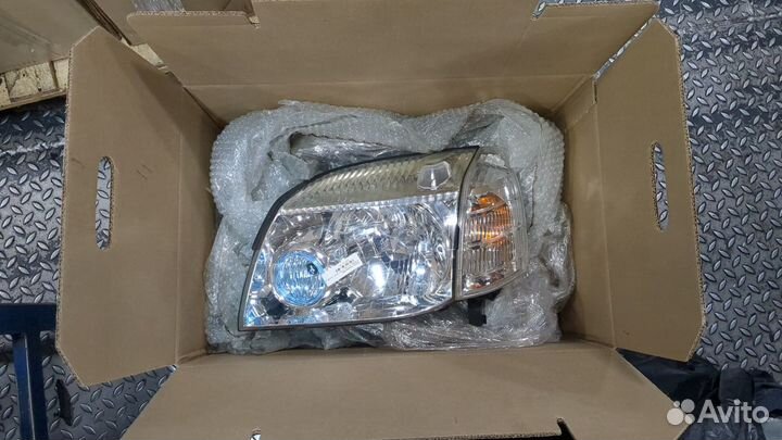 Фара (передняя) Nissan X-Trail (T30), 2001