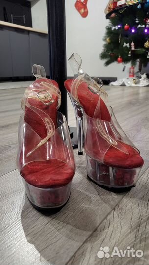 Стрипы pleaser