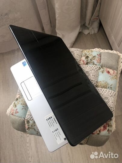 Шустрый packard bell