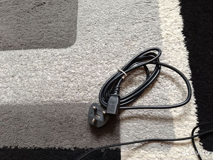 Кабель для компьютера