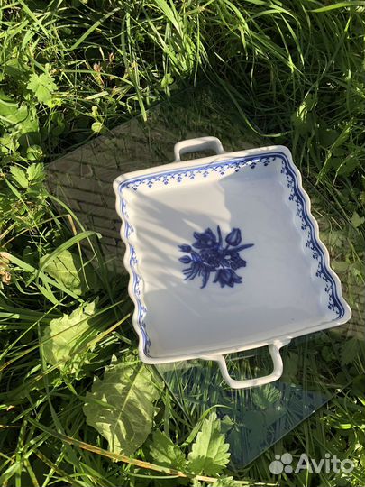 Поднос фарфор