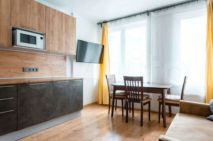 2-к. квартира, 76,1 м², 1/6 эт.