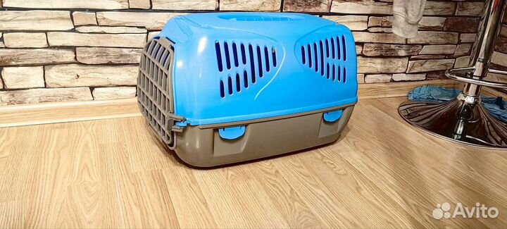 Переноска для кошек пластиковая