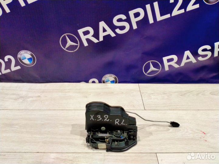 Замок двери задний левый Bmw X3 E83 M54B25 01/2006