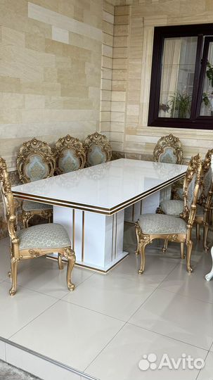 Кухонный стол и стулья комплект