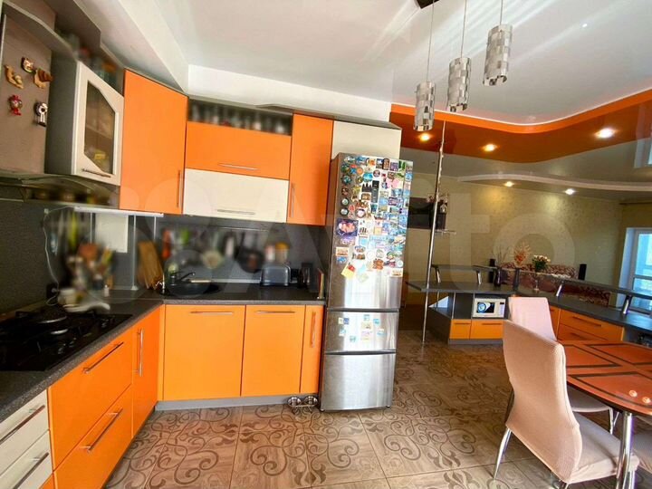 4-к. квартира, 144,4 м², 2/4 эт.